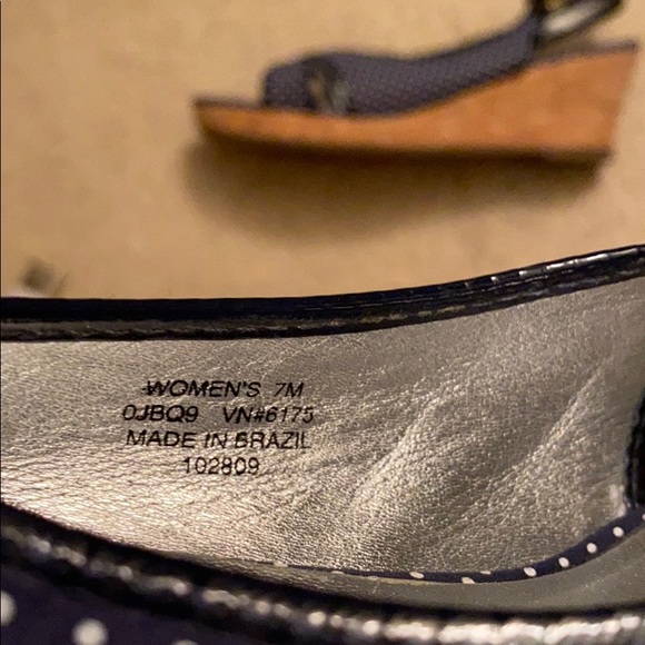 LL Bean Blue Polka Dot Wedges, Worn Once! 7 - Picture 3 of 5